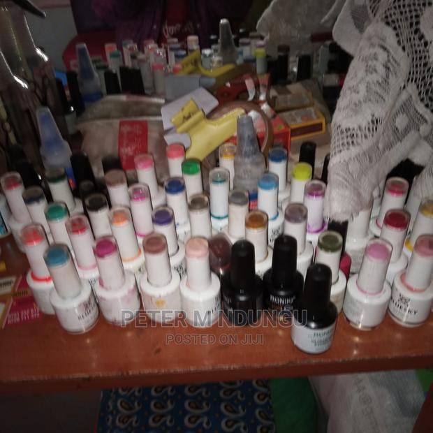 Nail Parour on Sale