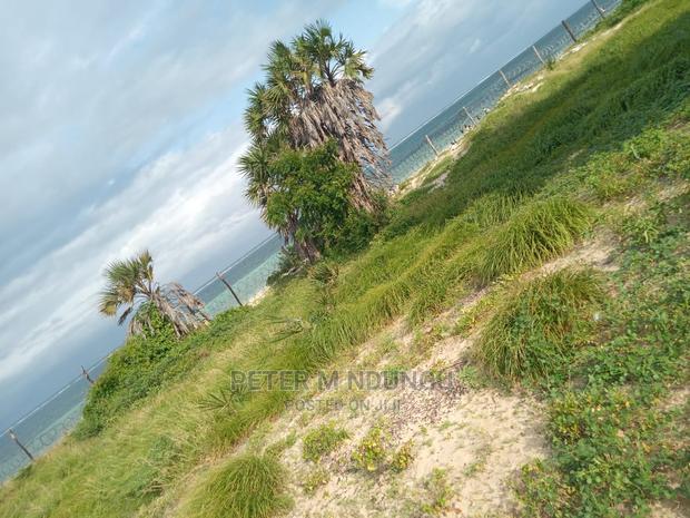 Nyali Sandy Beach , 5 Acres