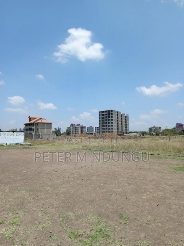 Commercial Land 40*80, Title
