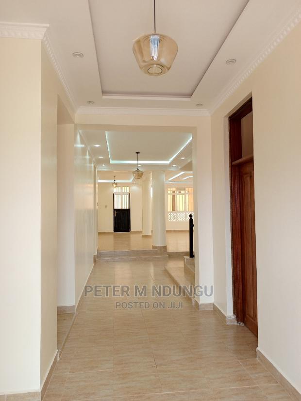 6bdrm Maisonette in Membley Estate for sale