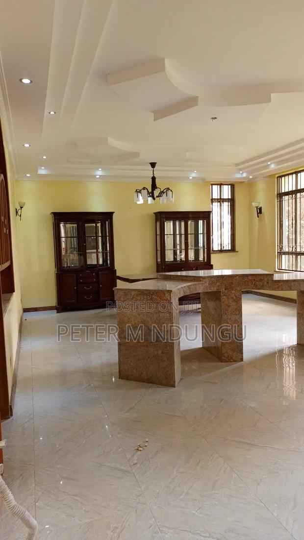 7bdrm Maisonette in Ridgeridgeways for rent