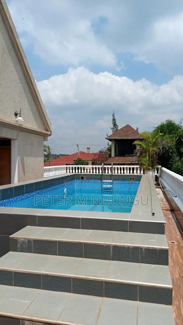 7bdrm Maisonette in Ridgeridgeways for rent