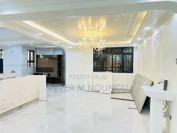 7bdrm Maisonette in Ridgeways for rent