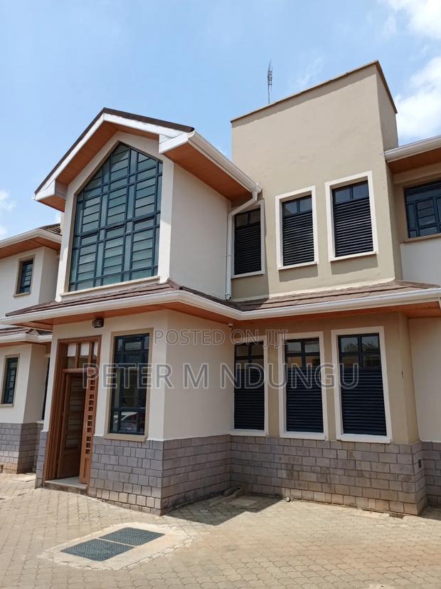 4bdrm Duplex in Thome for rent