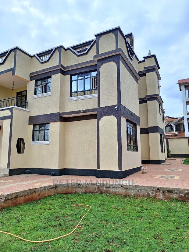 6bdrm Maisonette in Membley Estate for sale
