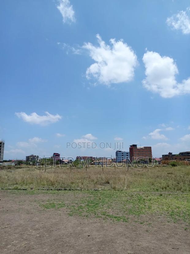 Commercial Land 40*80, Title