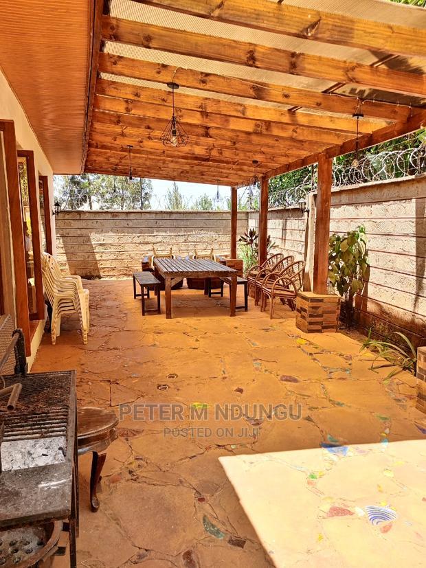 8bdrm Maisonette in Ridgeways for sale