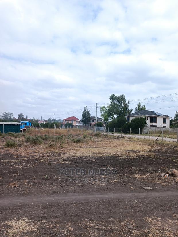 100x100 Plot in Mwananchi Road Syokimau for Sale