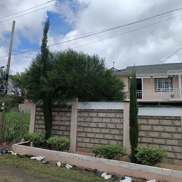 5 Bedroom Maisonette in Kiserian