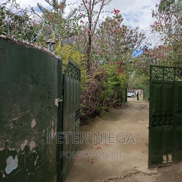 5 Acres Plus 7 Bedroom Maisonette in Kitengela Milimani