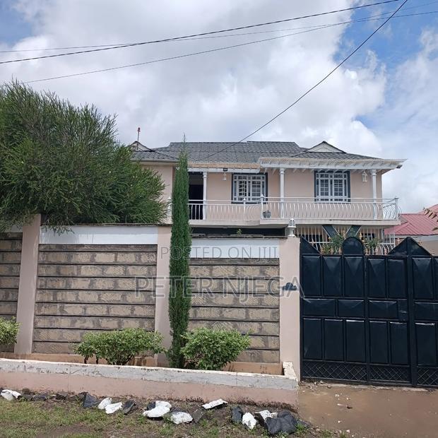 5 Bedroom Maisonette in Kiserian
