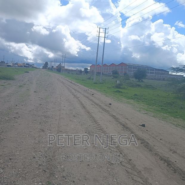 Several Plots in Kitengela KAG University