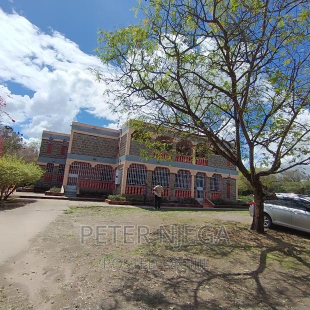 5 Acres Plus 7 Bedroom Maisonette in Kitengela Milimani