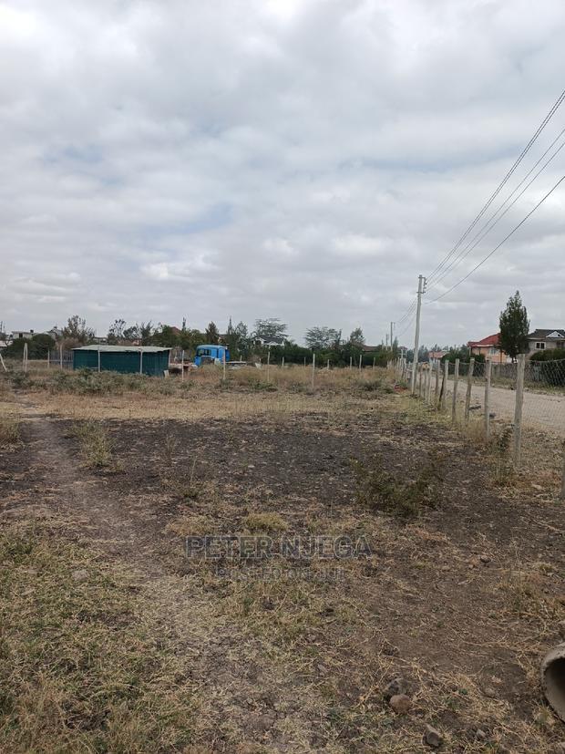 100x100 Plot in Mwananchi Road Syokimau for Sale