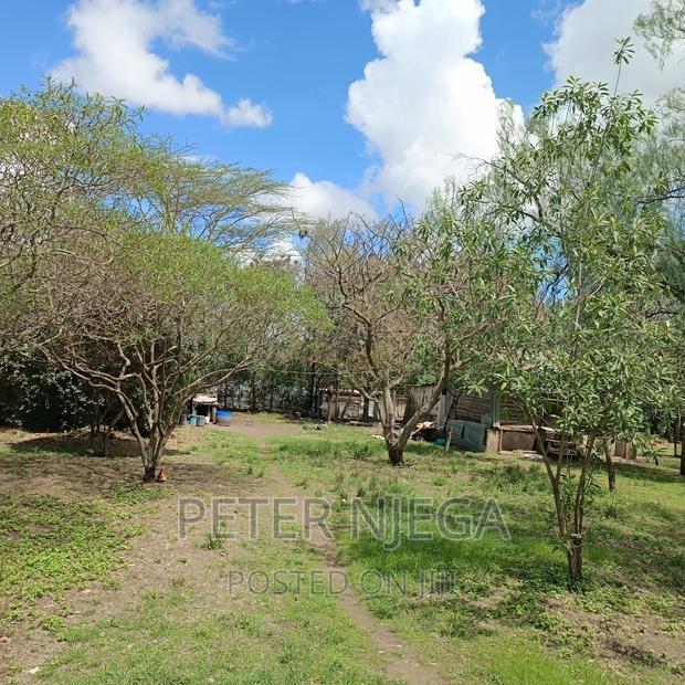 5 Acres Plus 7 Bedroom Maisonette in Kitengela Milimani