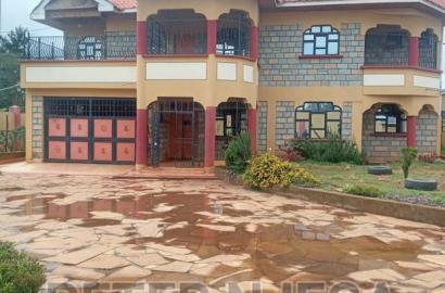 5bdrm Maisonette in Kerwa, Zambezi/Sigona for sale