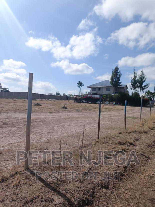 50x100 Plots in Kitengela Korompoi at 1.2m