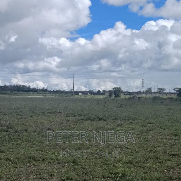 Several Plots in Kitengela KAG University