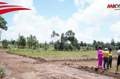 Residential Plots Touching Tarmac