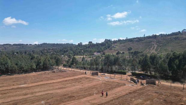 Ready-to-Build Plots in Thigio