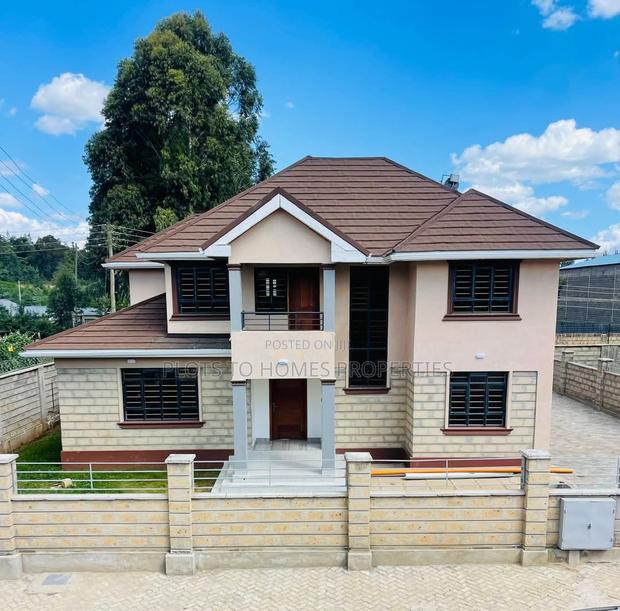 4bdrm Maisonette in Peponi View Villas, Karai for sale