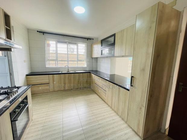 4bdrm Maisonette in Peponi View Villas, Karai for sale