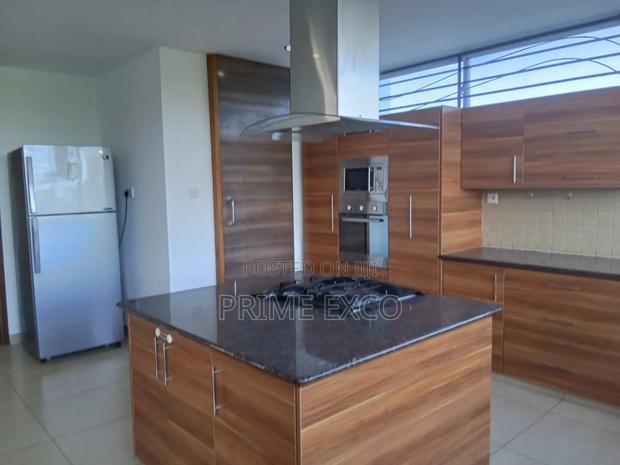 4bdrm Duplex in Nyali for sale