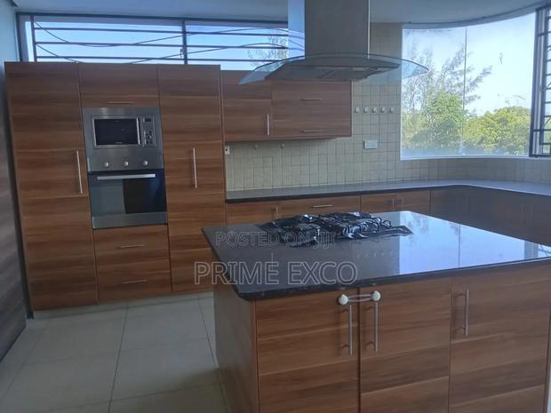 4bdrm Duplex in Nyali for sale