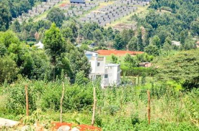Prime Commercial Plot Touching Tarmac for Sale in Ondiri