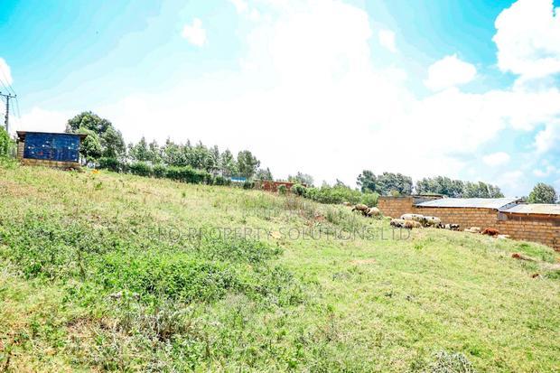 Prime Commercial Plot Touching Tarmac for Sale in Ondiri
