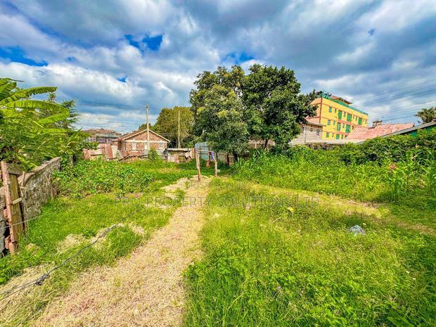 Prime Commercial Plot Touching Tarmac for Sale in Kinoo.