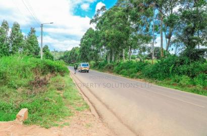 Prime Residential Plot Touching Tarmac for Sale in Kikuyu