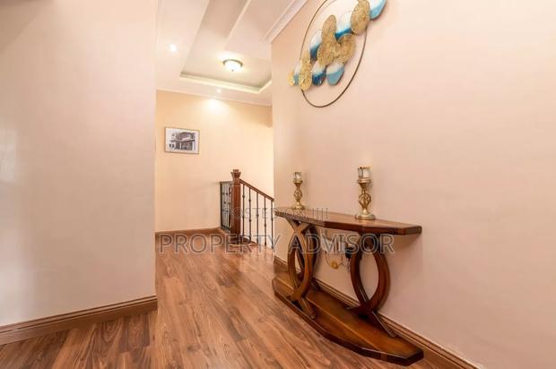 5bdrm Mansion in Chyuna Estate, Kitengela for sale