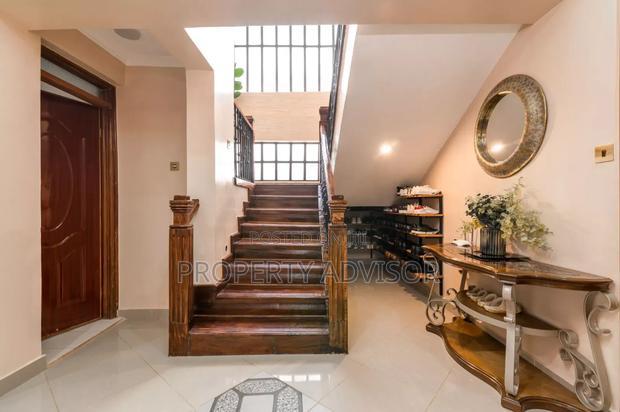 5bdrm Mansion in Chyuna Estate, Kitengela for sale