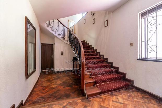 5bdrm House in Kiambu Road, Nairobi Central for sale