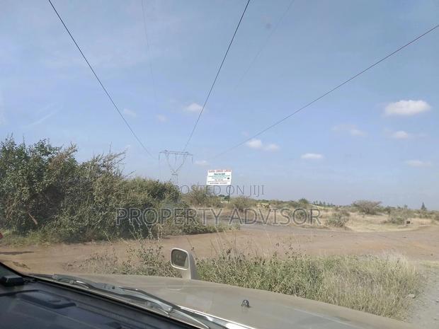550 Acres Land for Sale in Emali Road, Loitoktok, Kajiado