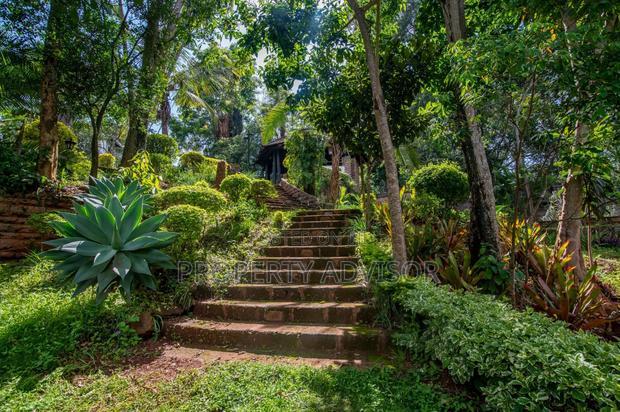 5bdrm House in Kiambu Road, Nairobi Central for sale