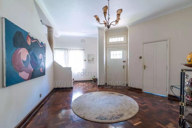 3bdrm Mansion in 3 Acres Muthaiga for sale