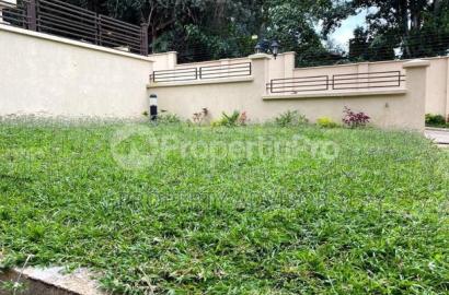 1/4 an Acre Touching James Gichuru Lavington Land for Sale
