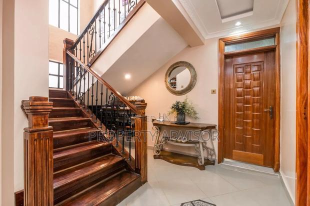 5bdrm Mansion in Chyuna Estate, Kitengela for sale