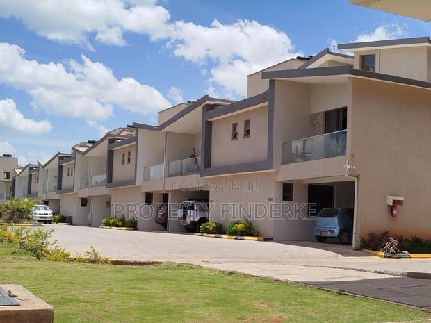 4bdrm Townhouse/Terrace in Katani for sale