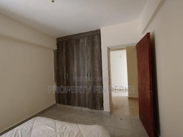 3bdrm Apartment in Gateway Mall Area for sale