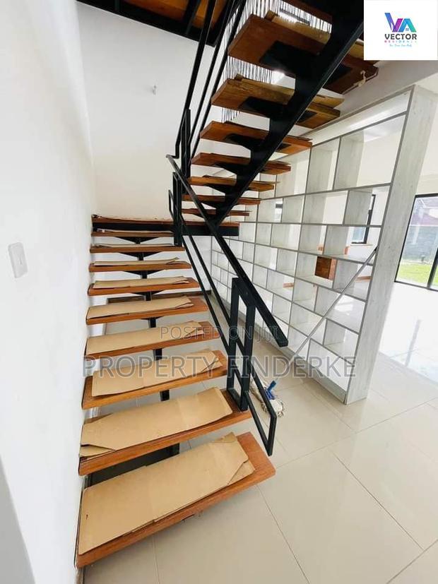 4bdrm Townhouse/Terrace in Chuna, Kitengela for sale