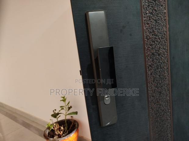 2bdrm Apartment in Gateway Mall Area for sale