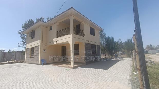 5bdrm Maisonette in Kitengela for sale