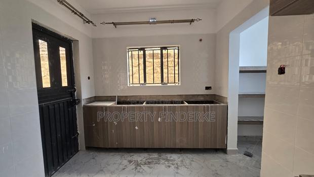 3bdrm Bungalow in Kitengela for sale