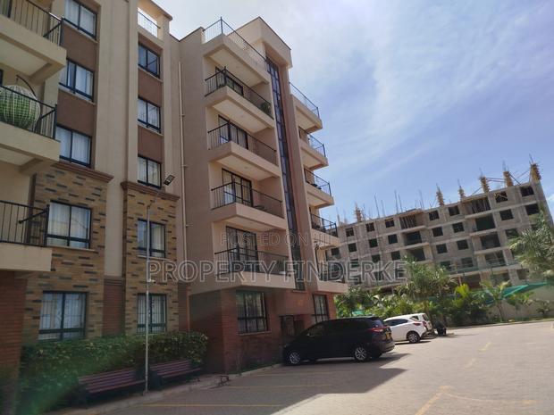 3bdrm Apartment in Gateway Mall Area for sale