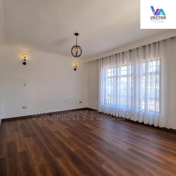 3bdrm Townhouse/Terrace in Kibiku for sale
