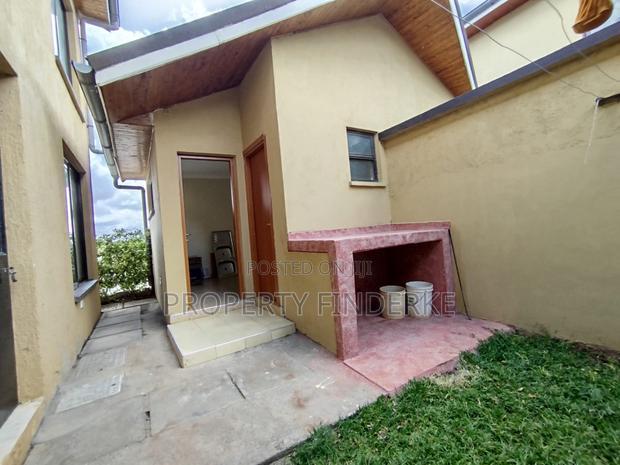 4bdrm Townhouse/Terrace in Katani for sale