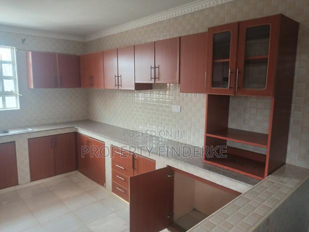 6bdrm Mansion in Kitengela for rent